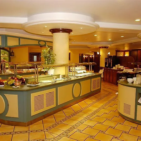 Mercure 4*