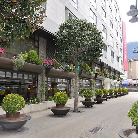 Mercure 4* 안도라라베야