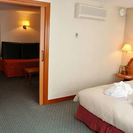 호텔 Mercure 4*